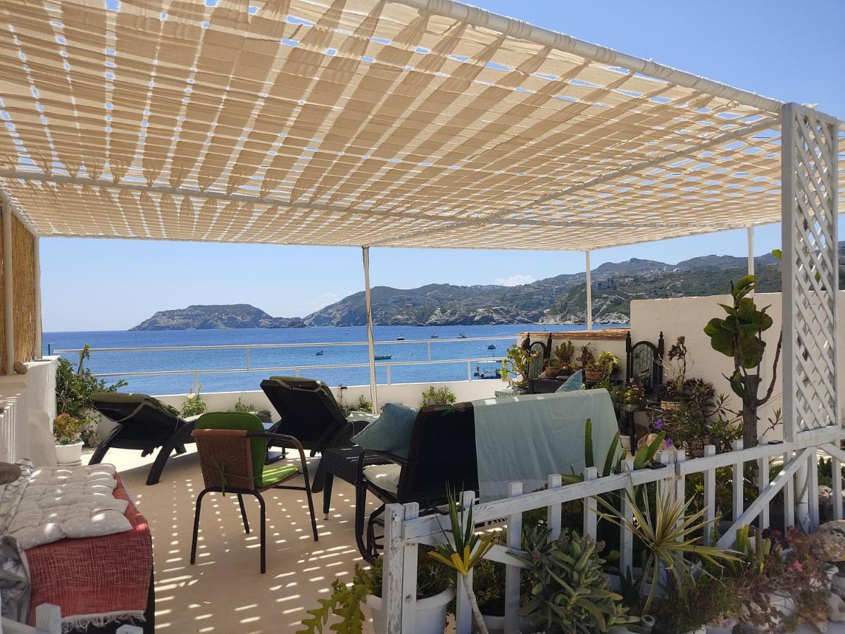 Komissa΄S Beach House Agia Pelagia Exterior foto