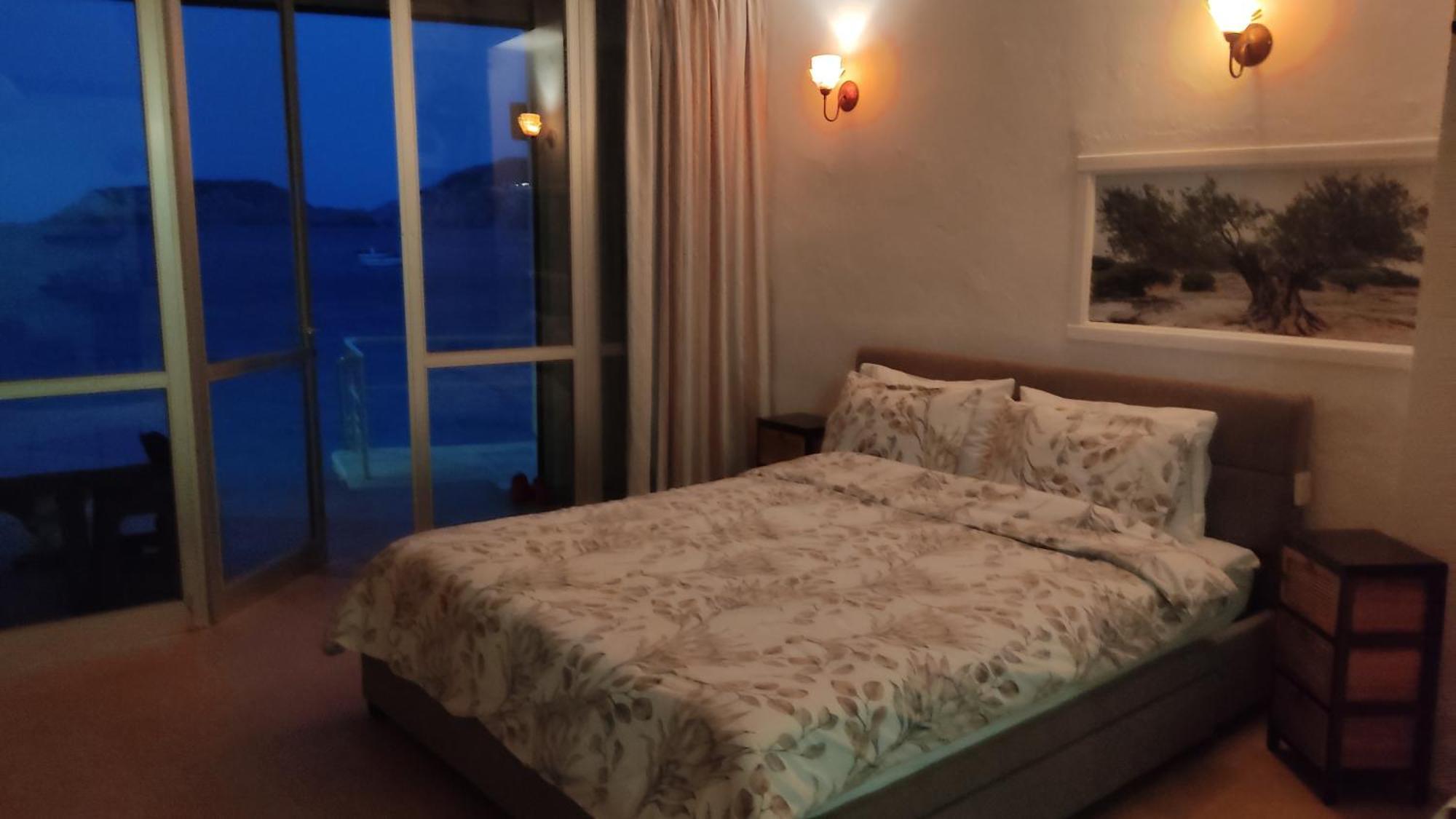Komissa΄S Beach House Agia Pelagia Exterior foto