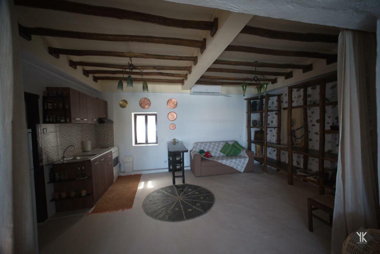 Komissa΄S Beach House Agia Pelagia Exterior foto