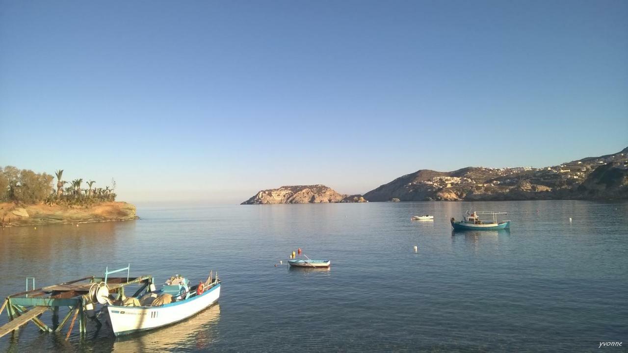 Komissa΄S Beach House Agia Pelagia Exterior foto