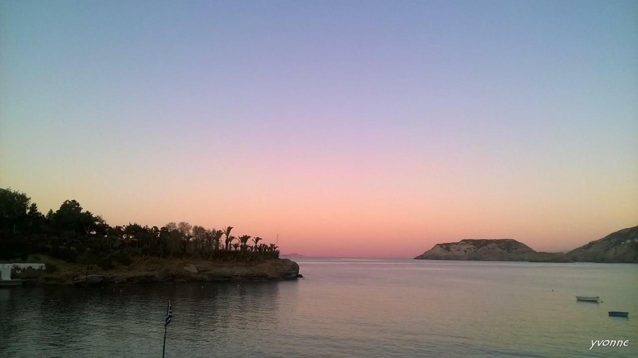 Komissa΄S Beach House Agia Pelagia Exterior foto