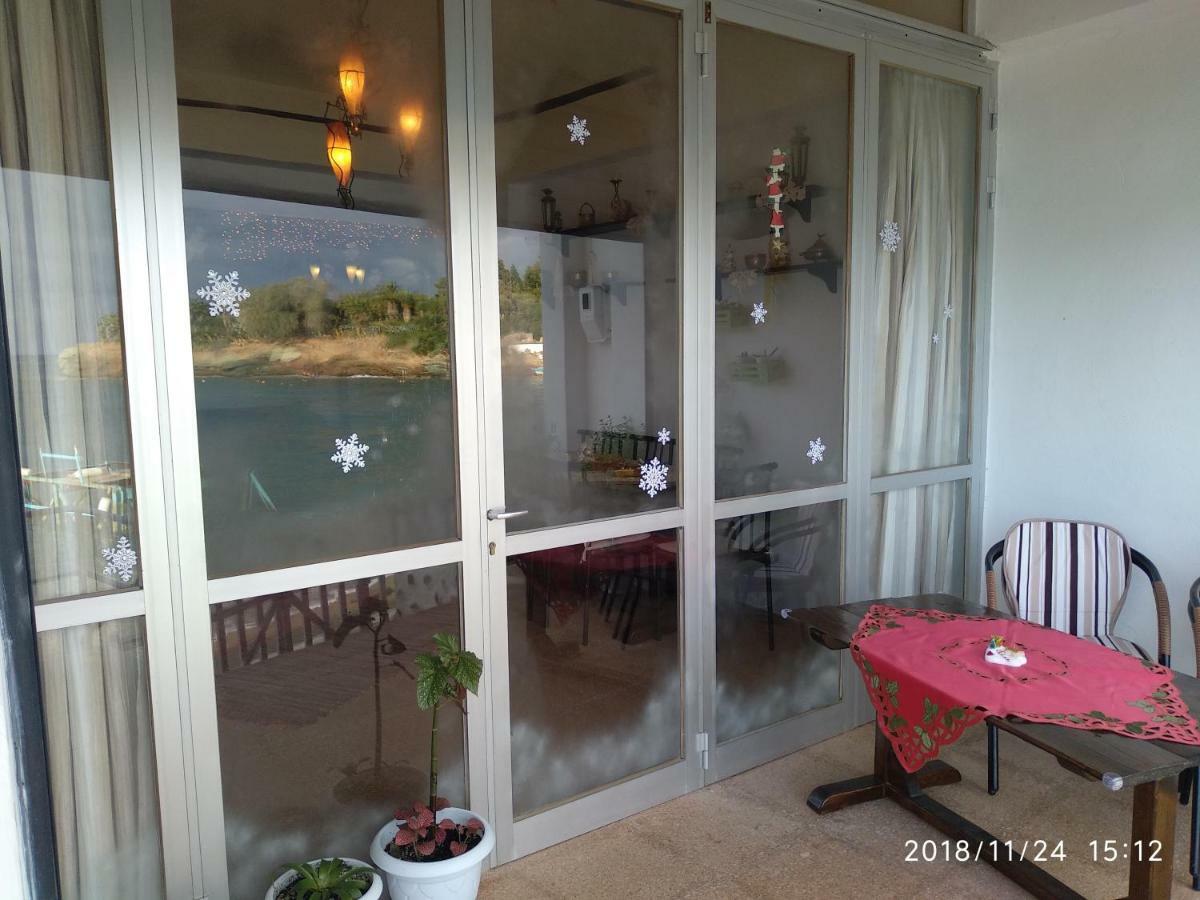 Komissa΄S Beach House Agia Pelagia Exterior foto
