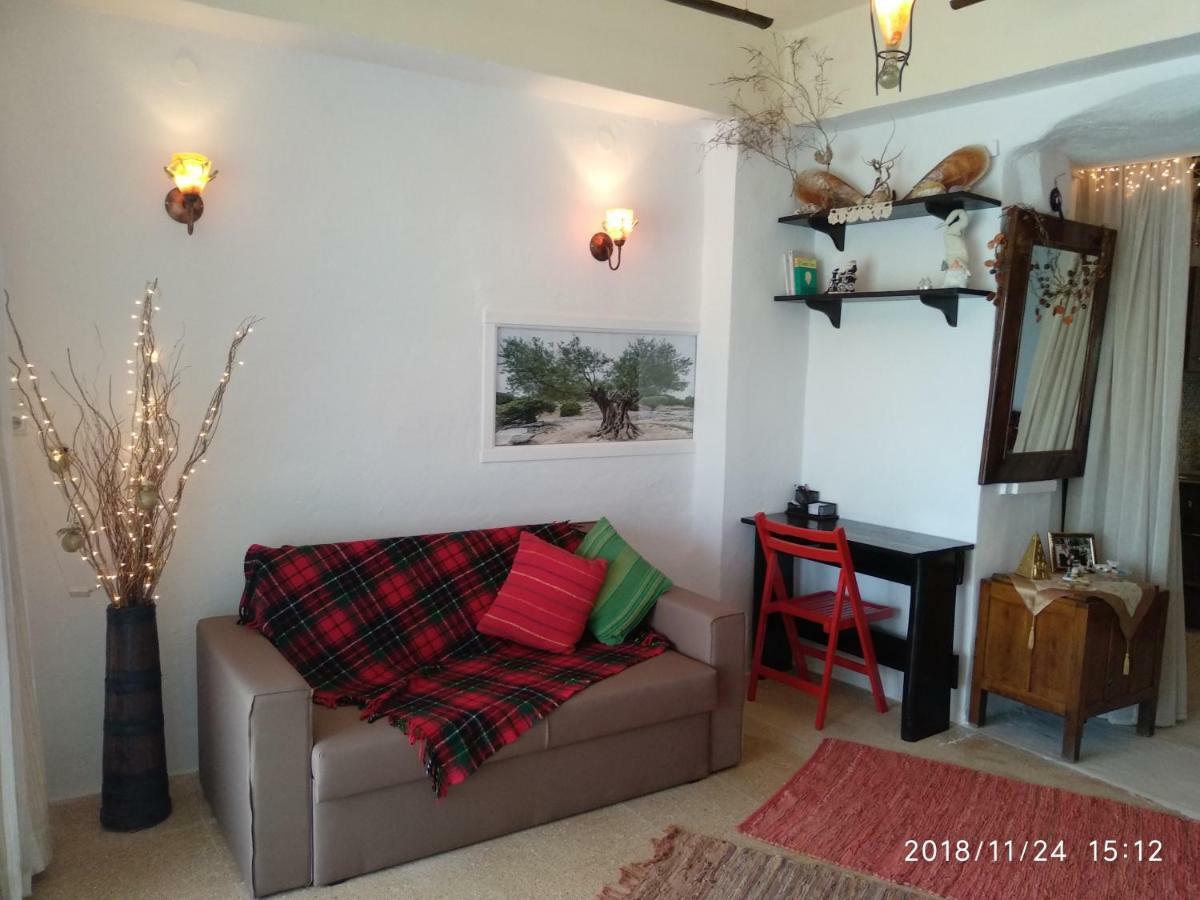 Komissa΄S Beach House Agia Pelagia Exterior foto